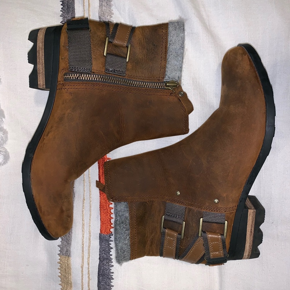 Sorel Lolla Boots